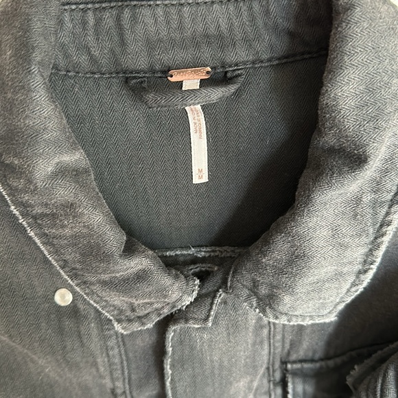 Free People Charcoal Denim Beaded Arm Patch Military Style Jacket - Picture 10 of 11